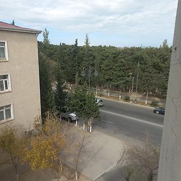 yataq az chat: Ev Sumqayıt şəhəri 14 məhəllədə yol qırağı 1 otaqli mənzildir.Yol — 3