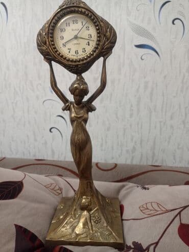 Qədim ütülər: Antik saat---SSSR. Qiyməti---120 Manat Bronza materiali ünvandan — 1