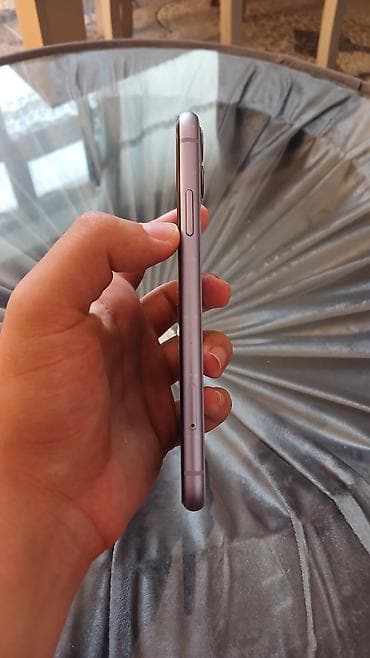 asus notbuku 552 cl: IPhone 11, Göy, Face ID — 6