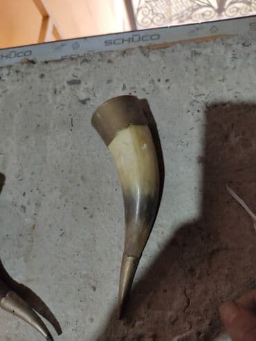 Qədim əl işi buynuz