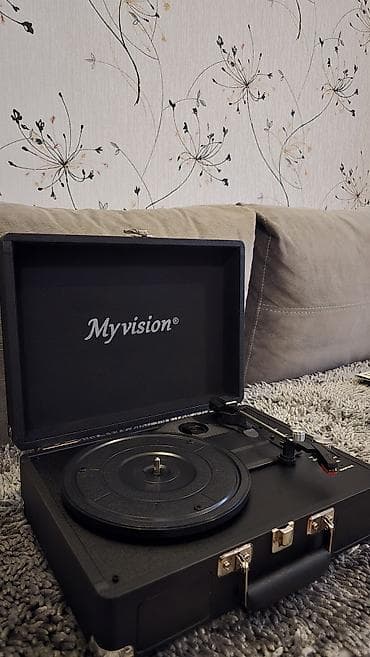 Heykəlciklər: Qrammafonlar Mehduddur!!! Çox gözəl Retro Qramafonlar və göz oxşuyan — 6