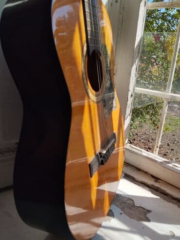 Lincoln: Klassik gitara (Çanta hədiyyə verilir). - Korpus: təbii ağac üstlük — 2