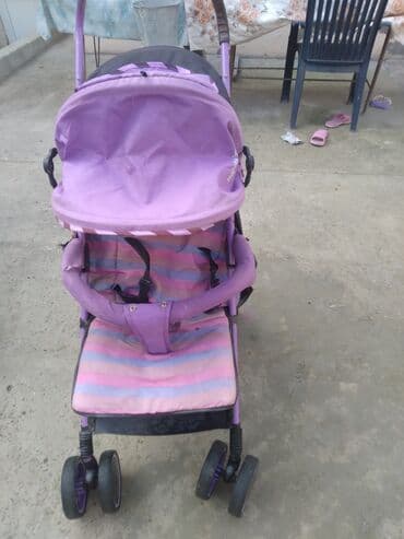 Yemək masaları, oturacaqları: Klassik gəzinti arabası — 4