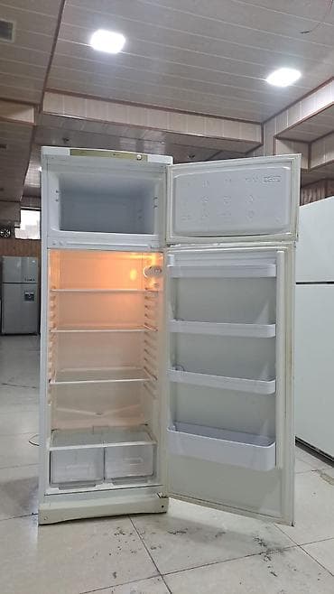 2 qapılı Indesit Soyuducu Satılır, rəng - Ağ