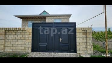 Qarajlar: Salam aleykum. Ev Xudat seheri Kohne Xudat kendinde yerlesir. Ev — 1