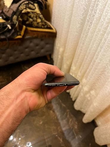 iphone 7 ekrani: IPhone 7, 32 GB, Qara, Barmaq izi — 4