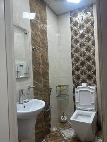 ehmedlide ev: Əhmədli metrosunun yaxınlığında neapol dairesində 17 mertebeli binanın — 4