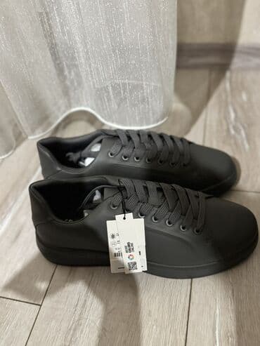 Lexus: Rəng: Boz (Grey) Ölçü: 44 Qiymət etiketində: 19.99 EUR Yenidi, ZARA — 1