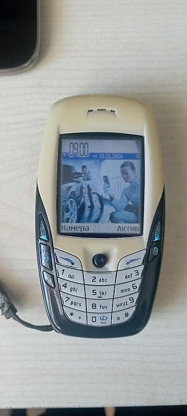 s22 telefon: Nokia 6600, rəng - Ağ — 2