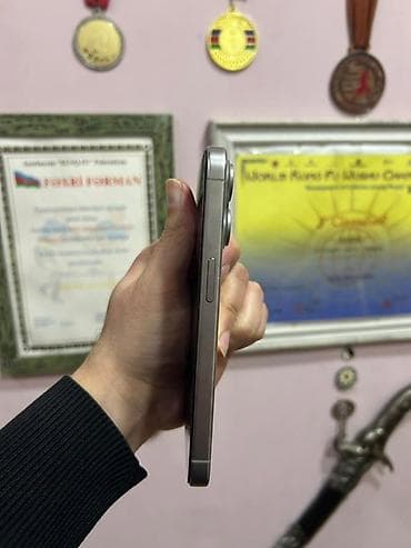 kreditə iphone: IPhone 15 Pro, Natural Titanium, Face ID — 6