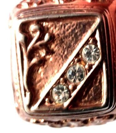 tek qaş üzükler: Кольцо — 4