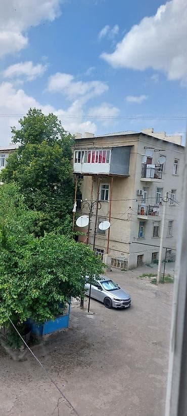 modern evler: Gəncə Şəhəri Xan Bağı Türmənin yanında Bina Evi 4/3 kirayə verilir — 1