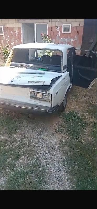 man sat: Arxadan vurulub düzəlib yüngül vari ili 1990 real alıcılar yığsın — 1