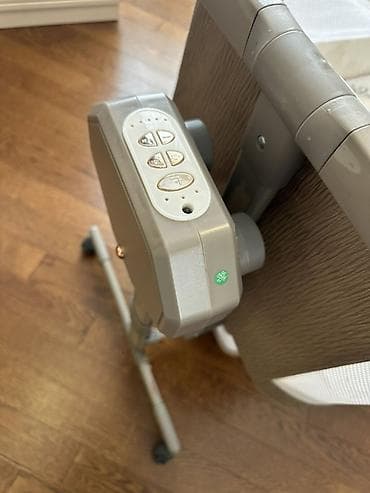 4moms baku: Oğlan və qız üçün, Dördbucaq, Beşik, Dəstsiz, Matras ilə, Yellənmə mexanizm ilə — 3