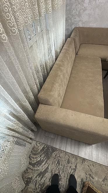 düz divanlar: İşlənmiş, Künc divan, Divan — 2