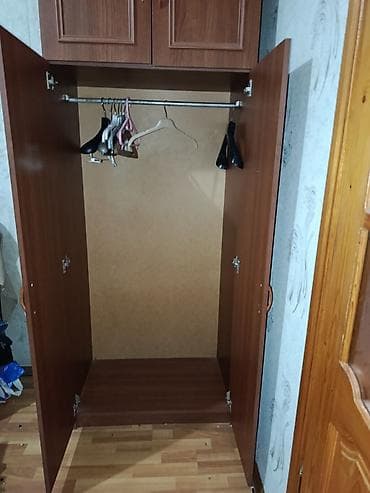 asilqan taxta: 2 qapılı, Qəhvəyi, Taxta, Açılan, Düz dolab — 2