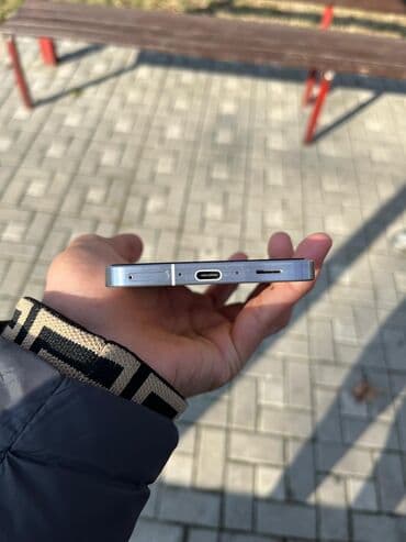 Samsung: Samsung Galaxy A56, rəng - Ağ, İki sim kartlı — 3