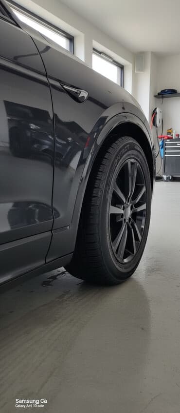 245 70 16: İşlənmiş Şin Continental 295 / 40 / R 21 — 2