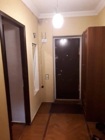 mingecevirde ucuz kiraye evler: Azadliq metrosunun yaxınlığında köhnə kapital banka yaxın 5 — 11