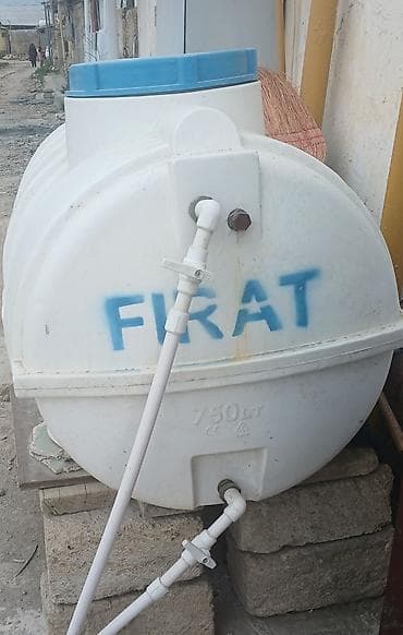 Bak, Plastik, 750 l l, İşlənmiş, Ünvandan götürmə — 1