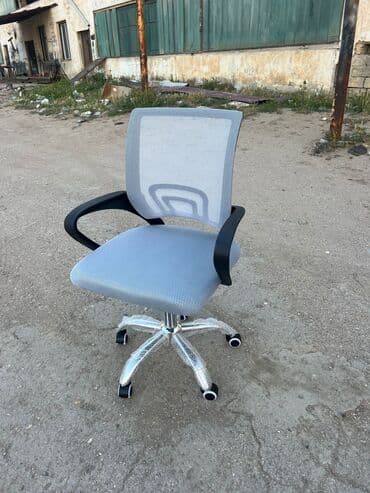 детский компьютерный стул, кресло: Новый, С колесиками, Рукояти не регулируются, Ткань — 2