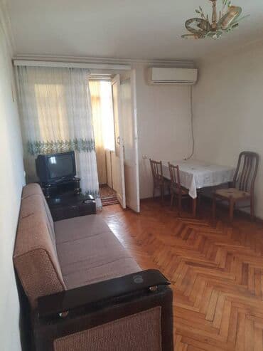 Xətai metrosunun yaxınlığında 5 mertebeli binanın 4-cü mərtəbəsində — 1