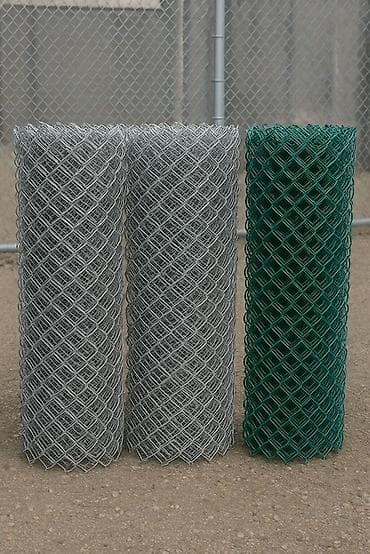 tor setka: Məhsul: Məftil tor hasar (chain-link) rulonları Təsvir: - Material — 1