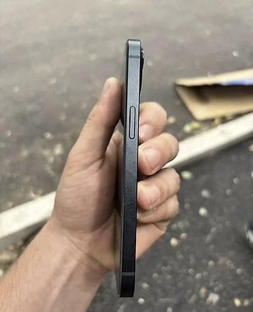 iphone 13 dubay: IPhone 13, 128 GB, Qara, Face ID — 3