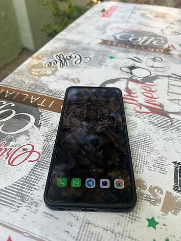 honor 40: Infinix Hot 40 — 7