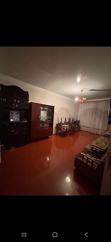 4 otaqlı mənzil 3 balkonu var 2 gune satilmalidi– geniş planlı - — 5