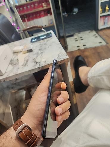 Samsung Galaxy A7 2018, rəng - Qara, Barmaq izi — 3