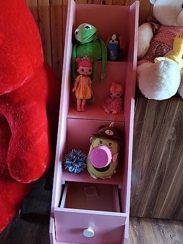 Uşaq otağı üçün pilləkənli dolab,ideal vəziyyətdədir,sifarişlə