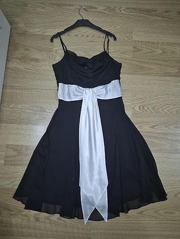 koja etek: Qara rəngli zərif kokteyl/axşam paltarı - Dizayn: nazik askılı — 1