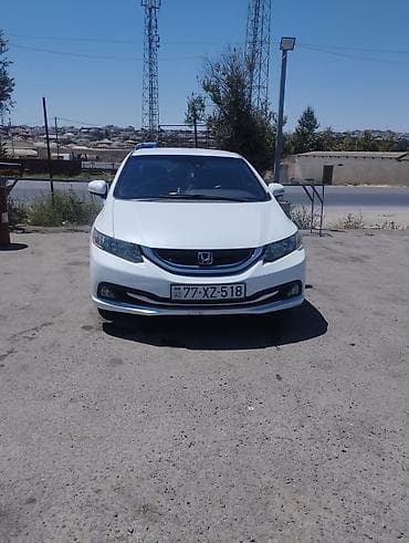 byd qin plus: Honda Civic: 1.6 l | 2013 il Sedan — 2
