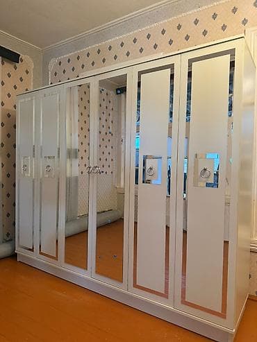 Yeni, 6 qapı, Güzgülü, Digər rəng, Digər material, Açılan, Düz dolab