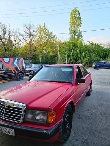 belarus 82 1: Mercedes-Benz 190: 2 l | 1991 il Sedan — 5