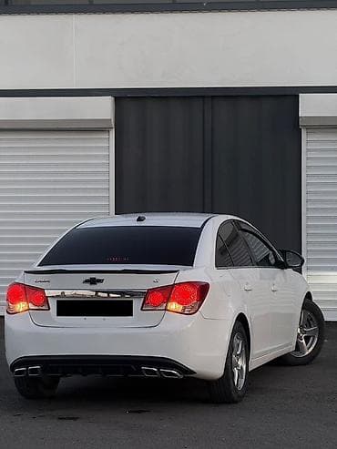 07 fara: Chevrolet Cruze: 1.4 l | 2013 il 224 km Sedan — 2