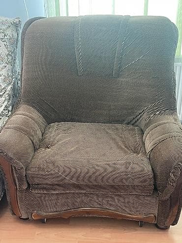 divan sekilleri: Di̇van-kravat, 2 kreslo, Divan — 3