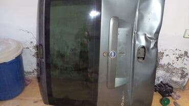 Şüşələr: Fiat Doblo modelinə uyğun arxa baqaj qapısı. Bu avtomobil hissəsi — 2