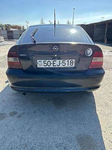 Транспорт: Opel Vectra: 2 л | 1996 г. 1000 км — 2