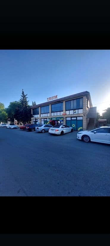 Ofisiant tələb olunur, Kafe, Gündəlik ödəniş, 18-29 yaş, 1 ildən az təcrübə