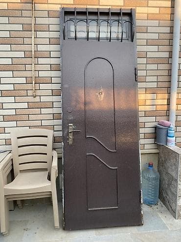Metall giriş qapısı - Material: qalın metal (polad konstruksiya)