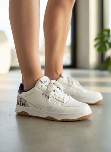 kişi üçün kətan mokasinlər: Teddy Smith kişi krossovkaları - Rəng: ağ, tünd mavi detallar ilə - — 1