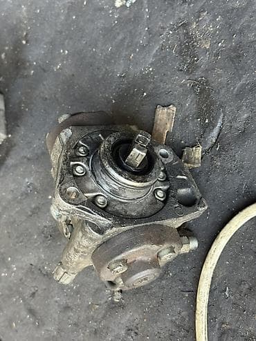 Ford dizel nasos arxa qabag çəkən Təsvir: - Mexaniki idarəli, ştanqlı