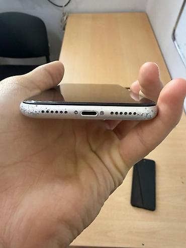 iphone 7 pulus: IPhone 11, 64 GB, Ağ, Qırıq — 3