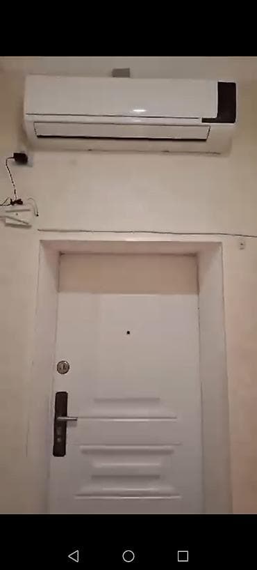 enzesde satilan evler: 28 May metrosun çıxışına yaxsin 3/2 mertebesi 2 otaqlı mənzil – tam — 2