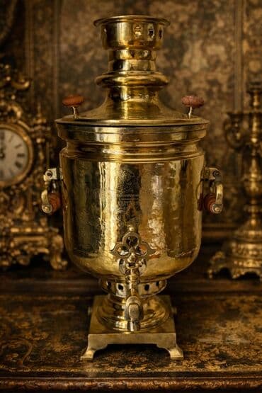 Məhsul: Misin samovar Təsvir: - Klassik şərq üslubunda, tam misdən