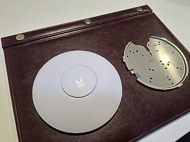 Noutbuk və netbuklar: Məhsul 2 ədəddir. Ubiquiti UniFi U6 Professional (U6‑Pro) Wi‑Fi 6 — 1