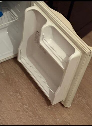 averlok satiram: Mini Samsung Soyuducu Satılır, rəng - Ağ — 2