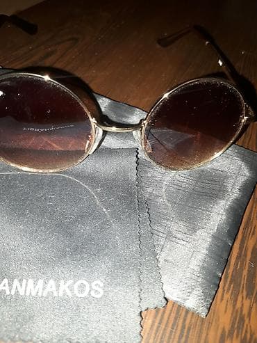 qizil dis: Gün eynəyi, Ray-Ban — 2